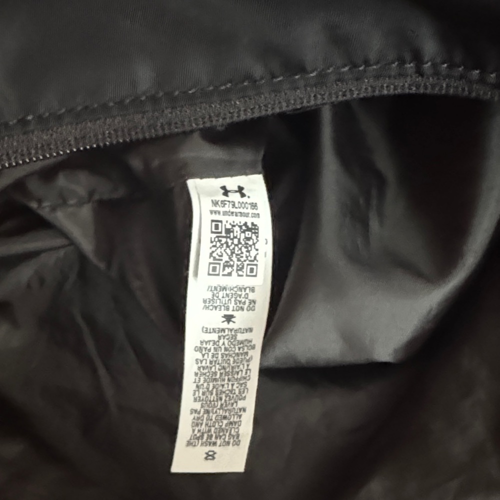 Under Armour Black Mesh Messenger Bag - Picture 2 of 6